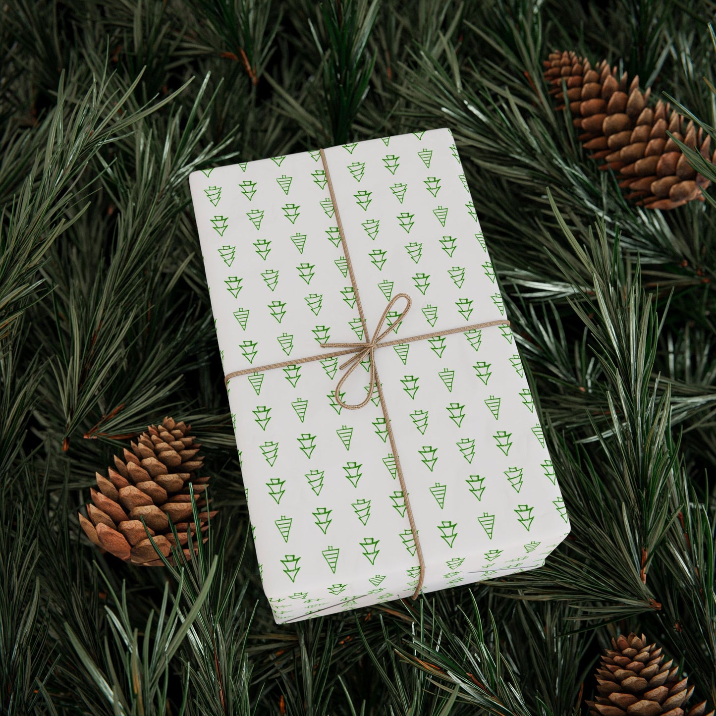 Minimalist Green Christmas Tree Wrapping Paper